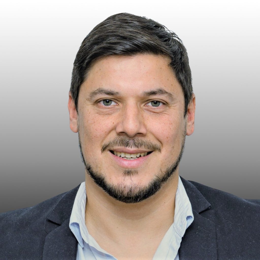 CRISTIAN VALENZUELA - MDABROAD - innovate this