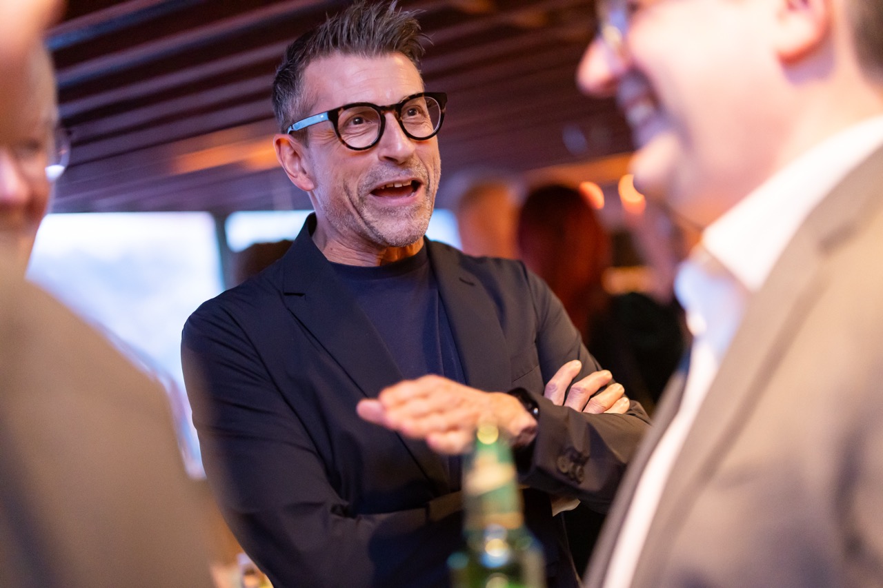 twobytwo_THIS_Is_Apres_200 Large